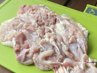 只需要几分钟，在家轻松搞定多汁美味的照烧鸡！步骤2