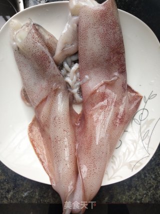 洋葱炒鱿鱼步骤1