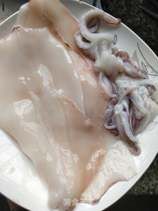 洋葱炒鱿鱼步骤2
