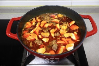 麻辣牛肉焖锅步骤8