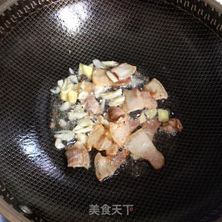 肉片炒空心菜步骤1
