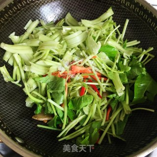 肉片炒空心菜步骤4