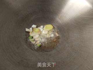 鸡枞菌炒肉丝步骤4