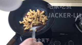 糖醋鸡胸肉，万能糖醋汁，酸酸甜甜，超级嫩滑好吃。步骤9