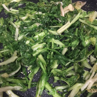 鸡蛋炒苦菊步骤4