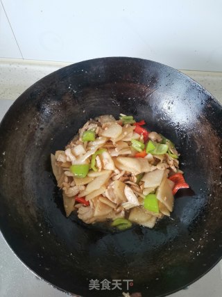 凉薯炒鸡片步骤4