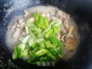 青椒炒牛蛙步骤7