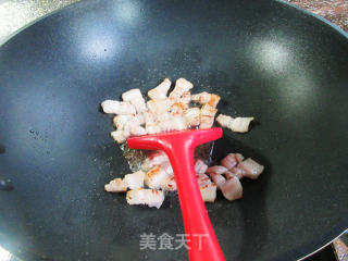 五花肉香干炒荷兰豆步骤4