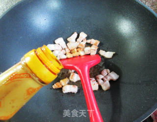 五花肉香干炒荷兰豆步骤6