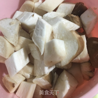 牛肉粒烧杏鲍菇步骤2