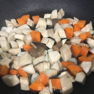 牛肉粒烧杏鲍菇步骤8