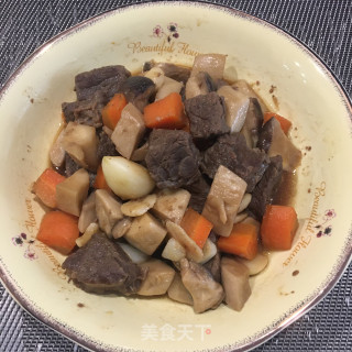 牛肉粒烧杏鲍菇步骤12