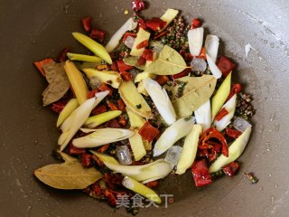 扁豆玉米土豆炖鸡块步骤3