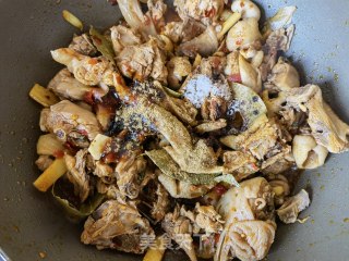 扁豆玉米土豆炖鸡块步骤8