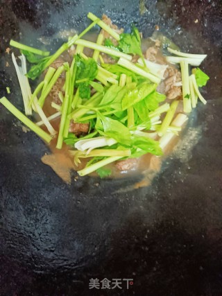 芹菜炒鹅肉步骤8