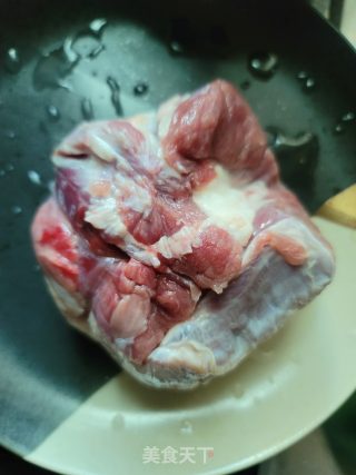 白切羊肉步骤1