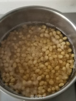 香辣黄豆炖猪蹄步骤5