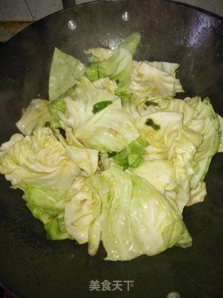 翠绿入味炒包菜步骤8