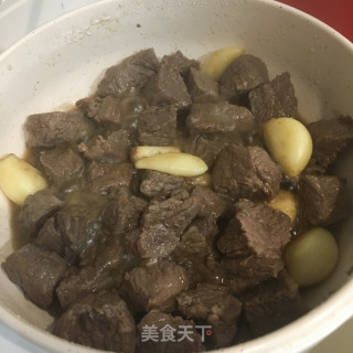 大蒜炒牛肉粒步骤6