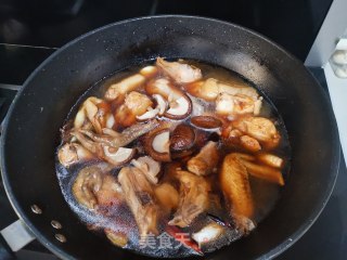 豆泡炖三黄鸡步骤6