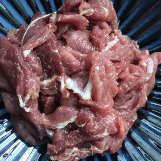 香菜炒牛里脊步骤2