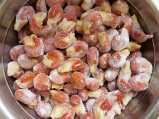 芹菜千张炒龙虾尾步骤2