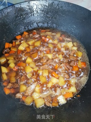 烧烤味土豆肉丁步骤4