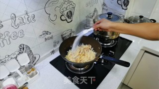 莲菜炒肉丝步骤10