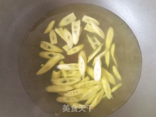 荷兰豆香菇炒竹笋步骤4