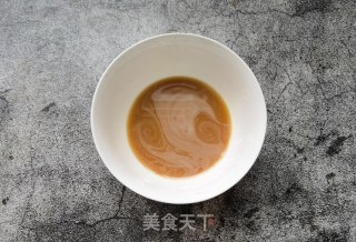 青红椒小葱炒鸡蛋步骤7