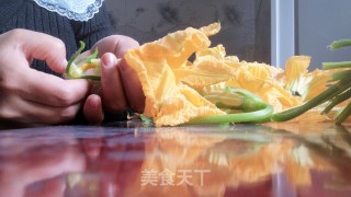 香酥南瓜花（妈妈的味道）步骤2