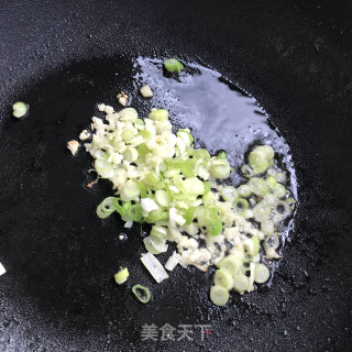 核桃油炒丝瓜步骤4