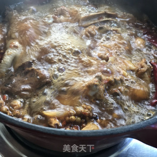 麻辣鸡块炖松茸步骤9