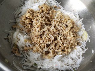 干贝边炒萝卜丝步骤8