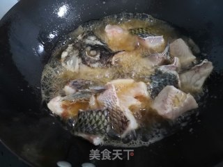 一家人的下饭酸辣鱼步骤3