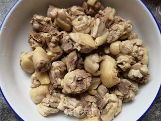 芥兰土豆炖柴鸡步骤3