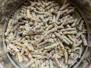 蒜泥拌豆角步骤7