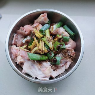 花椒鸡块步骤1