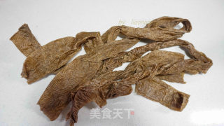 韭菜苔炒豆筋步骤1