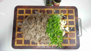 韭菜苔炒豆筋步骤3