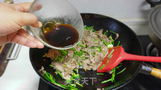 韭菜苔炒豆筋步骤7