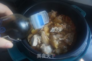 不加一滴水の番茄鸡步骤9