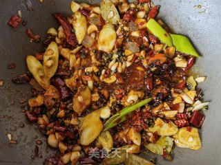 芹菜洋葱炒龙虾尾步骤7