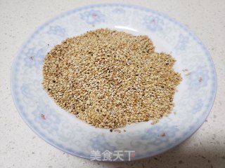 芝麻炒线椒笋子步骤6