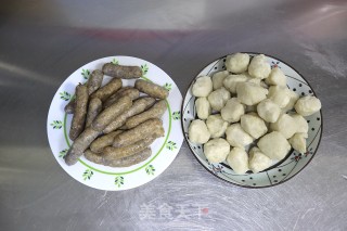 倍儿解馋的鱼丸脆皮肠焖锅步骤1