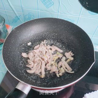 西蓝花炒肉步骤7