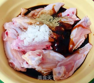 蒜香鸡翅#下饭菜#步骤3