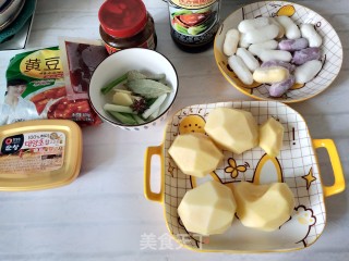 鸡爪鸡腿煲步骤2