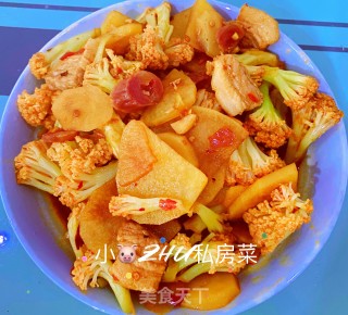 干锅花菜土豆片步骤8