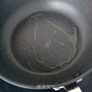 “下饭菜”线椒鸡蛋炒木耳步骤9